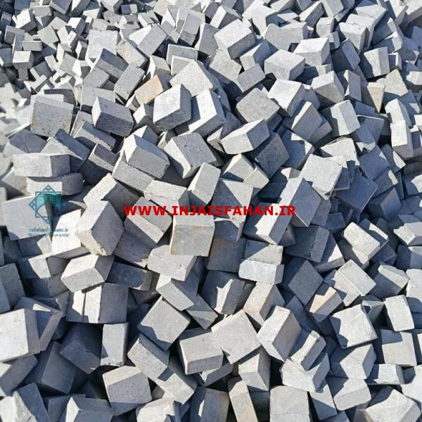 سنگ کوبیک گرانیت مشکی – کف فرشی زیبا و محکم