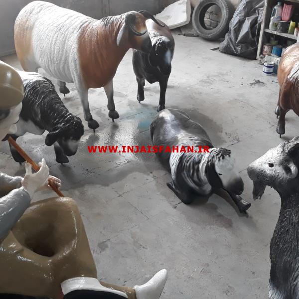 مجسمه های شهری فایبرگلاس زرین کار