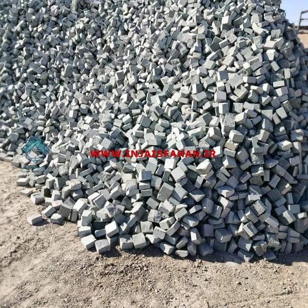 سنگ کوبیک گرانیت مشکی – کف فرشی زیبا و محکم
